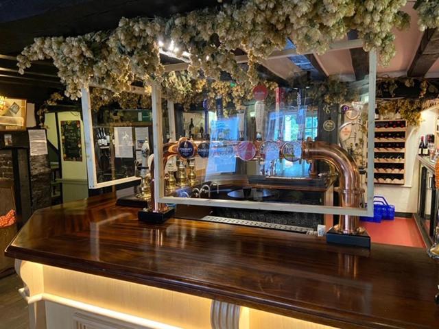 The White Hart Hotel Newenden Ngoại thất bức ảnh