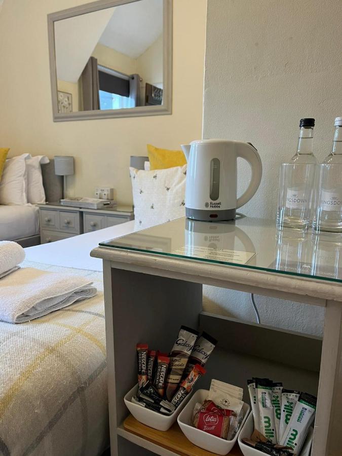 The White Hart Hotel Newenden Ngoại thất bức ảnh