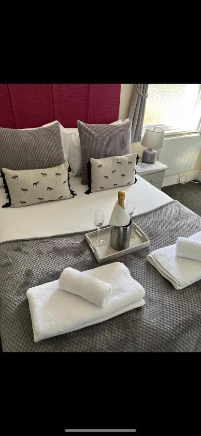 The White Hart Hotel Newenden Ngoại thất bức ảnh